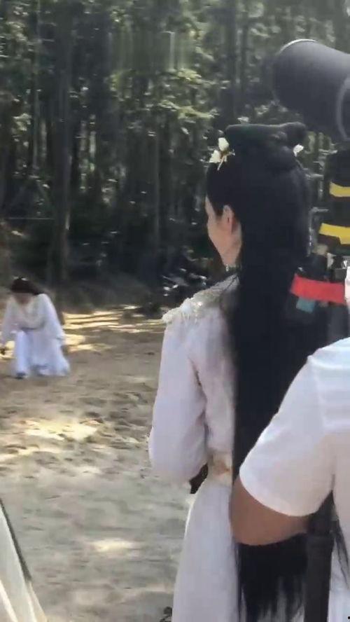 偶遇女明星吃瓜爆料